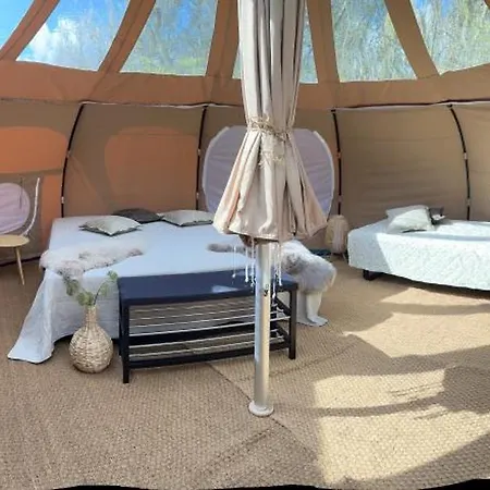 Campo de lujo Romantik Luxus Glamping 2 Idestrup