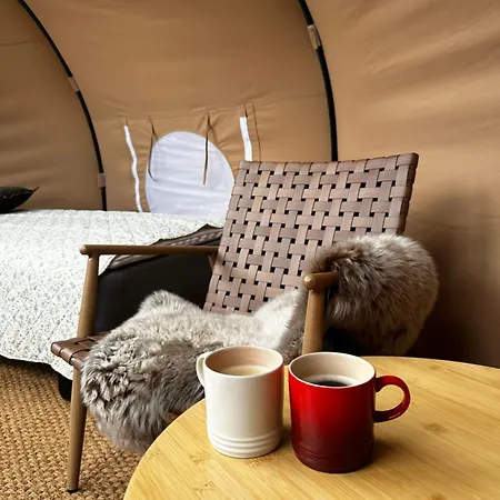 Campo de lujo Romantik Luxus Glamping 2 *